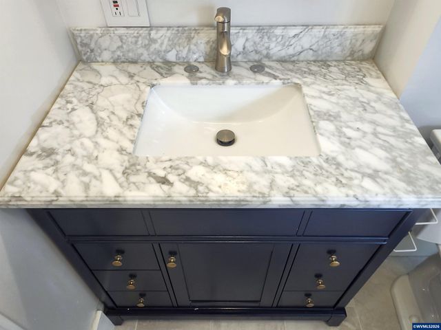 1875 High St SE, Salem, OR 97302