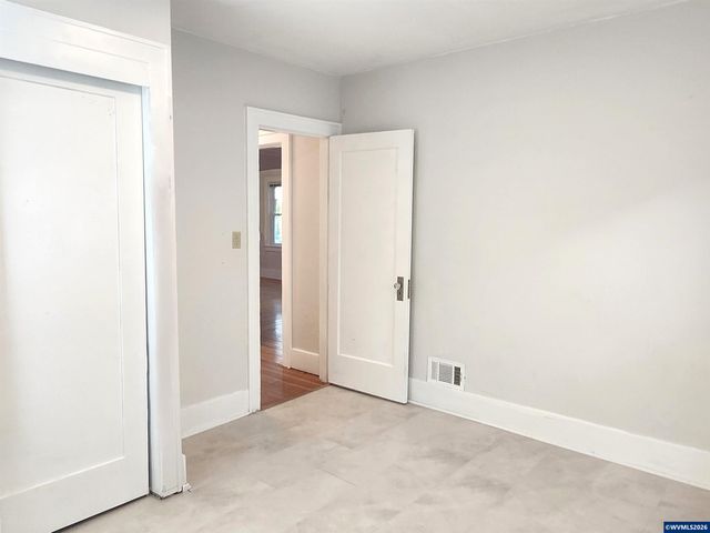 1875 High St SE, Salem, OR 97302