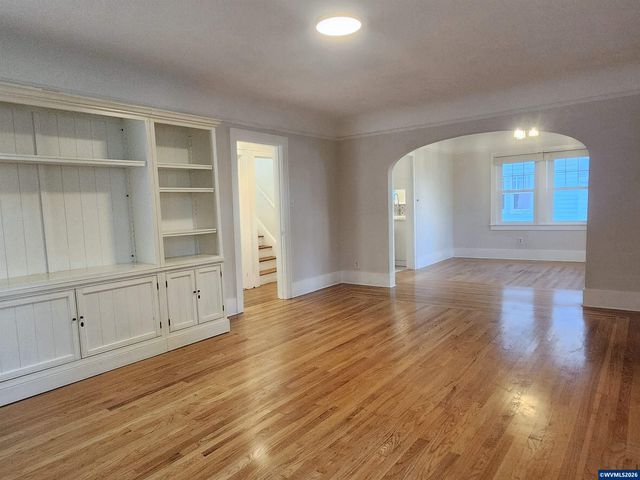 1875 High St SE, Salem, OR 97302