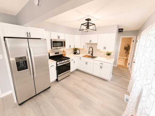 6856 Van Buren Street, Merrillville, IN 46410