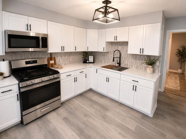 6856 Van Buren Street, Merrillville, IN 46410