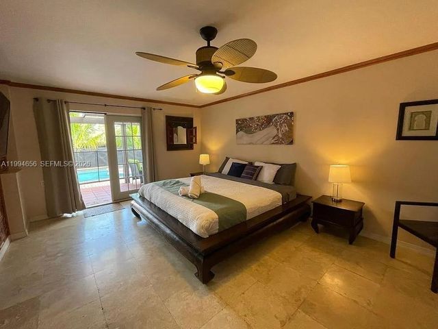 1143 Lincoln St, Hollywood, FL 33019