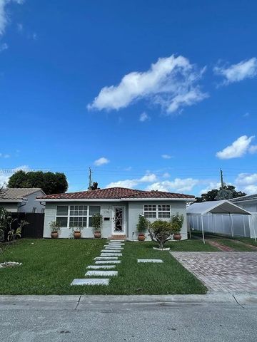 1143 Lincoln St, Hollywood, FL 33019