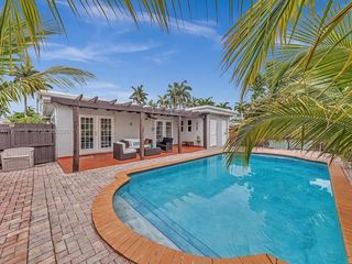 1143 Lincoln St, Hollywood, FL 33019