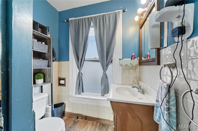 5232 Highland Avenue, St Louis, MO 63113