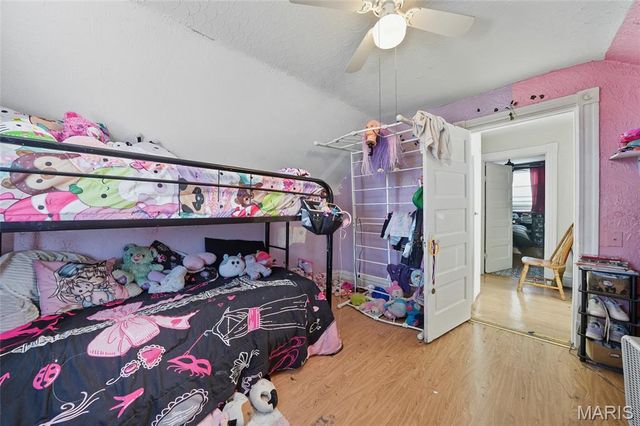 5232 Highland Avenue, St Louis, MO 63113