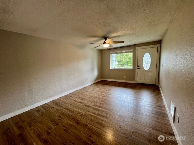 7514 14th NE, Olympia, WA 98516