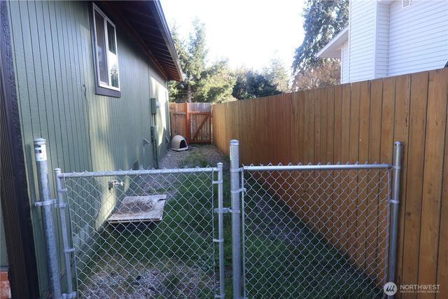 7514 14th NE, Olympia, WA 98516