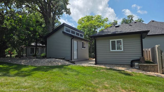 40W022 Tanner Road, North Aurora, IL 60542