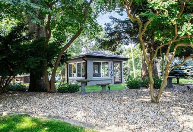 40W022 Tanner Road, North Aurora, IL 60542