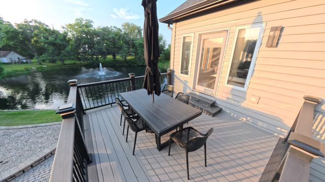 40W022 Tanner Road, North Aurora, IL 60542