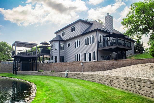 40W022 Tanner Road, North Aurora, IL 60542