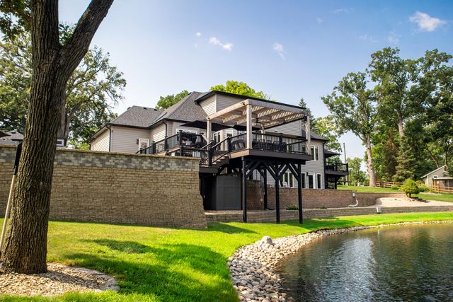 40W022 Tanner Road, North Aurora, IL 60542