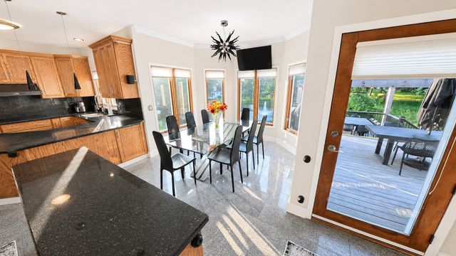 40W022 Tanner Road, North Aurora, IL 60542