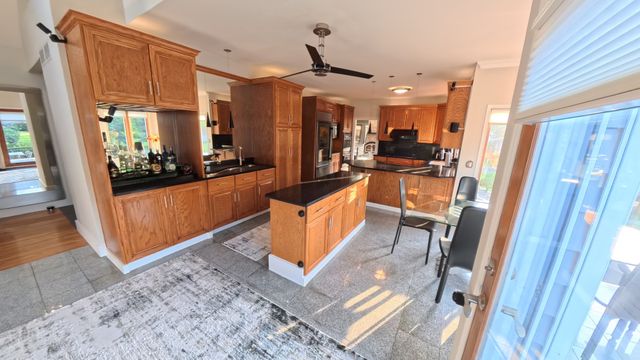 40W022 Tanner Road, North Aurora, IL 60542