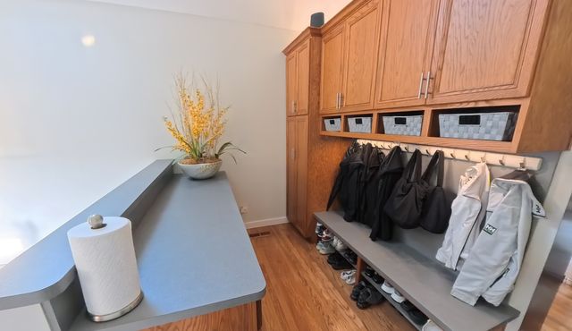 40W022 Tanner Road, North Aurora, IL 60542