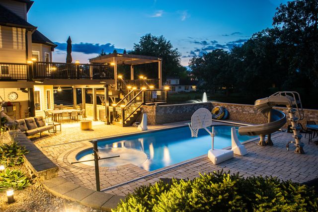 40W022 Tanner Road, North Aurora, IL 60542
