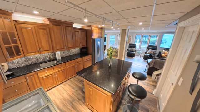 40W022 Tanner Road, North Aurora, IL 60542