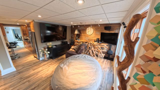 40W022 Tanner Road, North Aurora, IL 60542
