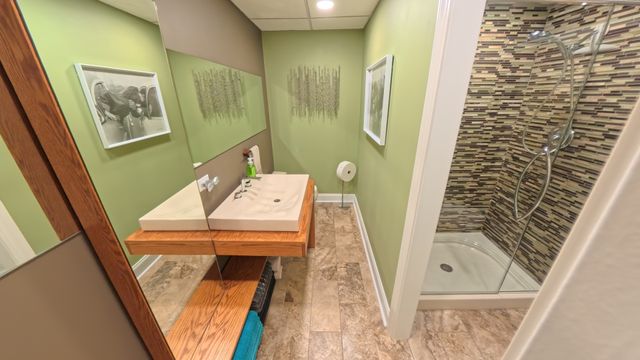 40W022 Tanner Road, North Aurora, IL 60542