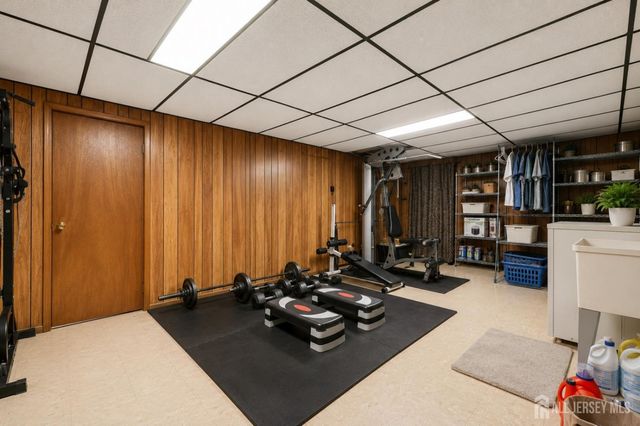 2 Carlton Street, Carteret, NJ 07008