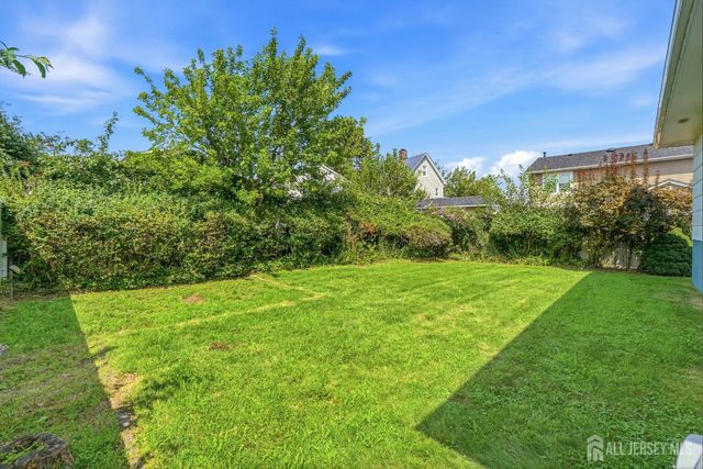2 Carlton Street, Carteret, NJ 07008