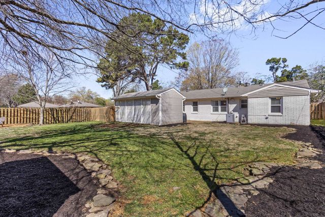 5163 PEG LN, Memphis, TN 38117