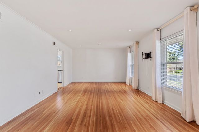 5163 PEG LN, Memphis, TN 38117