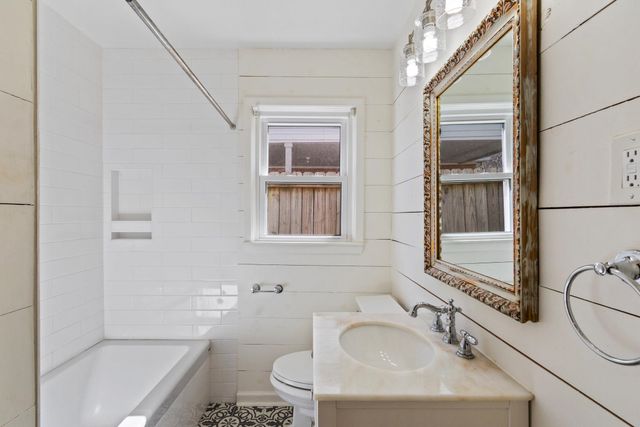 5163 PEG LN, Memphis, TN 38117