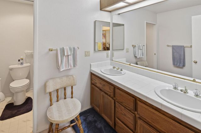 7440 W Black Tree Ln, Citrus Heights, CA 95610