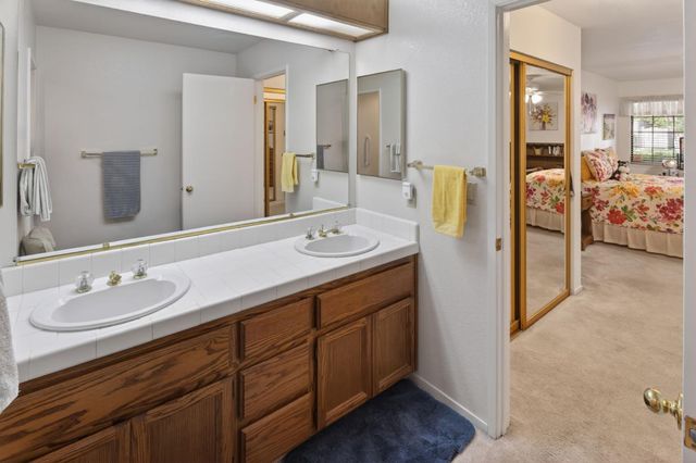 7440 W Black Tree Ln, Citrus Heights, CA 95610