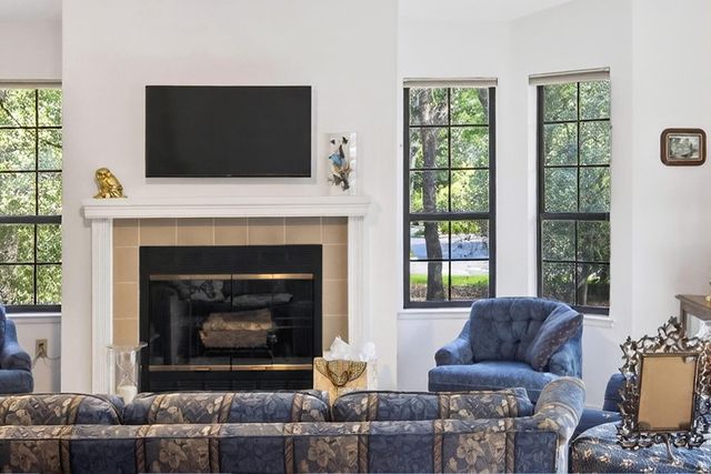 7440 W Black Tree Ln, Citrus Heights, CA 95610