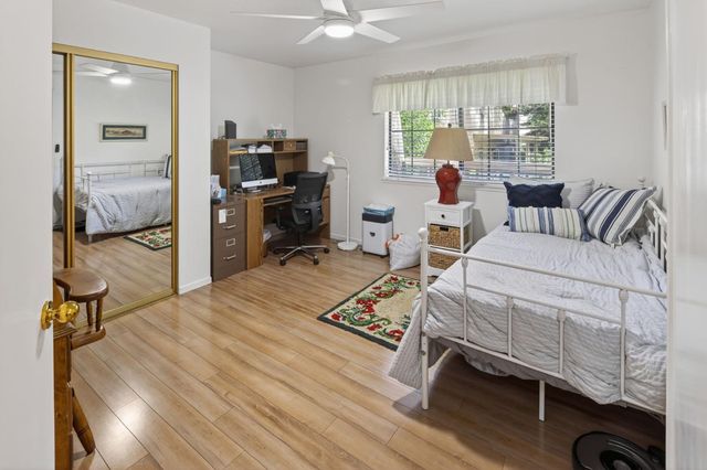 7440 W Black Tree Ln, Citrus Heights, CA 95610