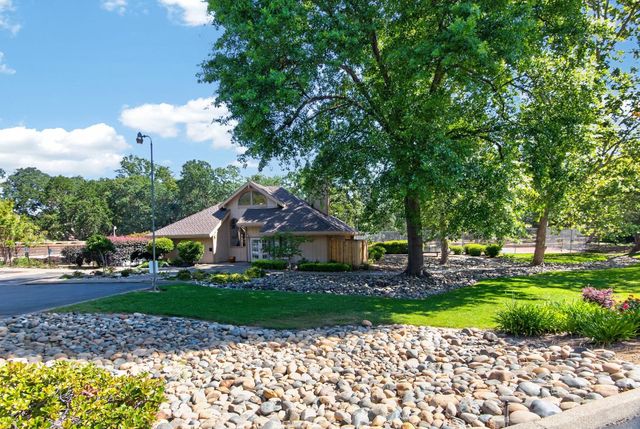 7440 W Black Tree Ln, Citrus Heights, CA 95610