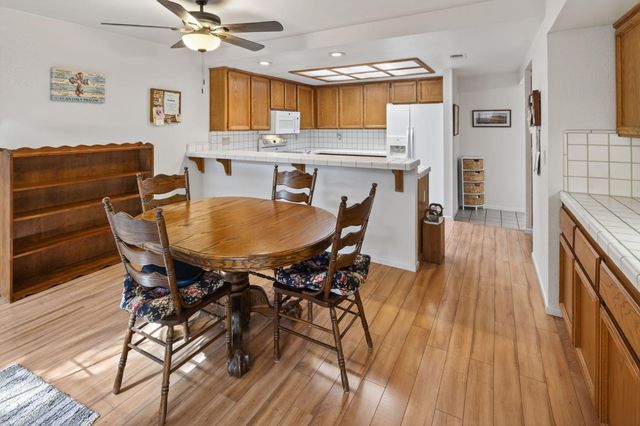 7440 W Black Tree Ln, Citrus Heights, CA 95610