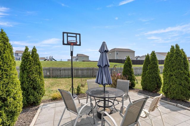 34 FAYE DR, Bunker Hill, WV 25413