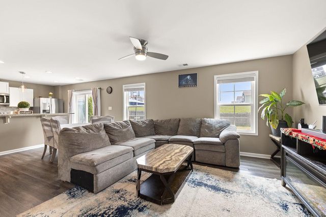34 FAYE DR, Bunker Hill, WV 25413