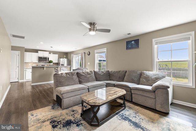 34 FAYE DR, Bunker Hill, WV 25413