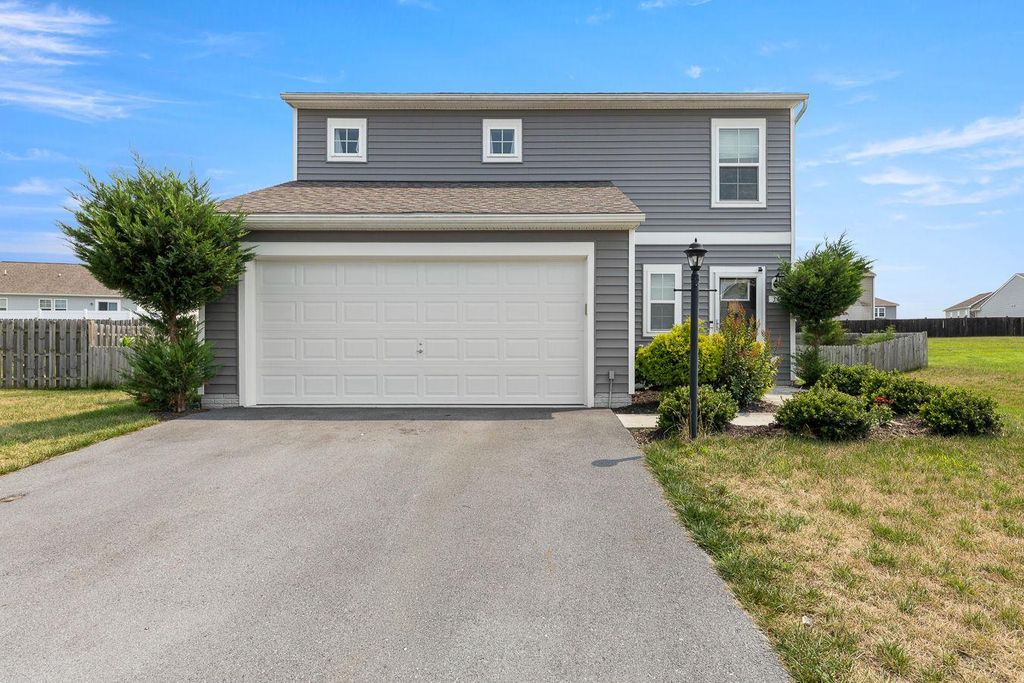 34 FAYE DR, Bunker Hill, WV 25413
