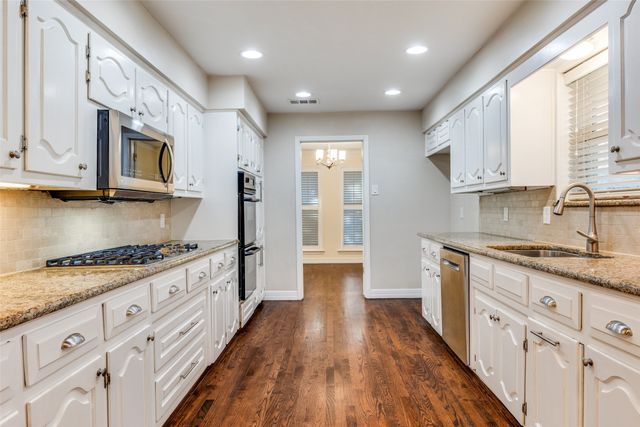 9606 Millridge Circle, Dallas, TX 75243