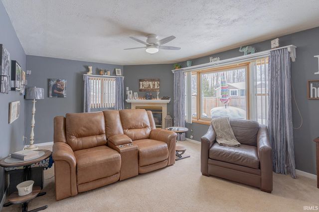 140 Manchester Drive, Mishawaka, IN 46544