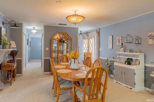 140 Manchester Drive, Mishawaka, IN 46544