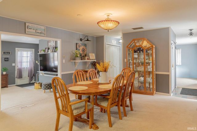 140 Manchester Drive, Mishawaka, IN 46544