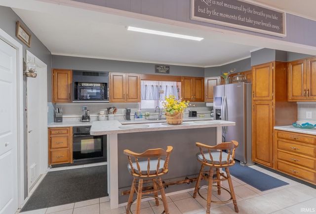 140 Manchester Drive, Mishawaka, IN 46544