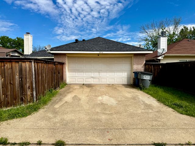 2836 Saint Johns Avenue, Lancaster, TX 75146