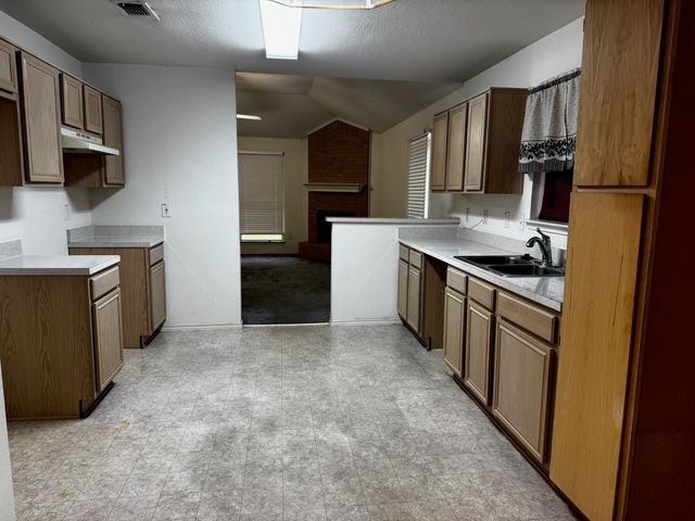 2836 Saint Johns Avenue, Lancaster, TX 75146