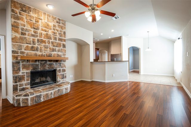 436 Northbrook Avenue, Oak Point, TX 75068