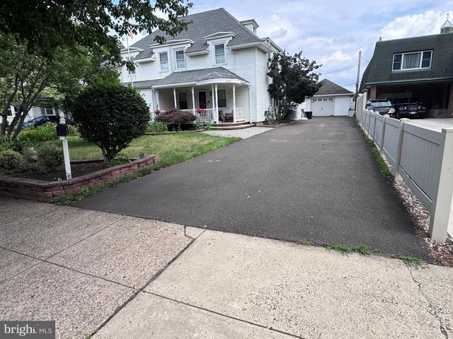 2322 WILSON AVE, Bristol, PA 19007