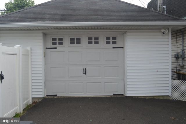 2322 WILSON AVE, Bristol, PA 19007