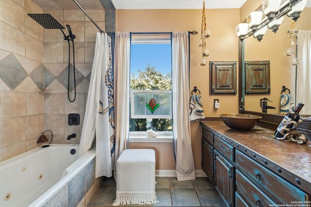 9623 Requa, Helotes, TX 78023